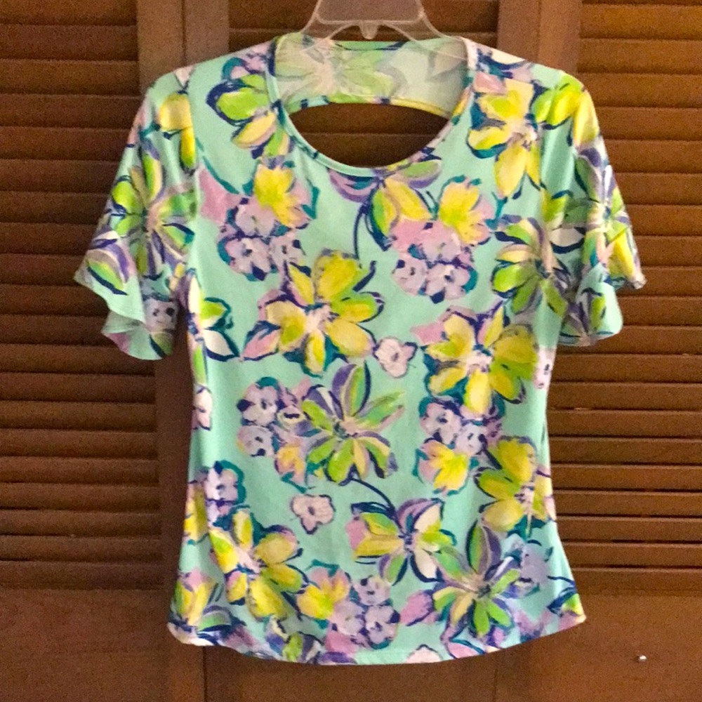 |EUC Melon Floral Knit Blouse With Cut-Out In Back…L